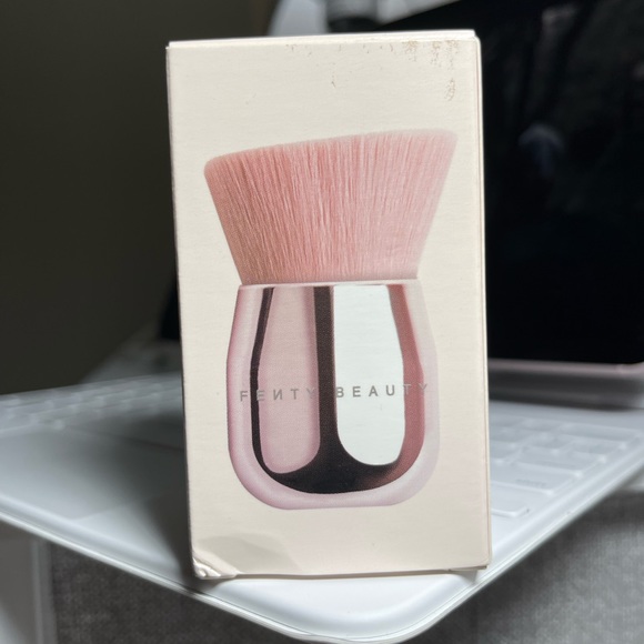 Fenty Beauty Makeup Fenty Beauty Kabuki Brush Full Sized Poshmark